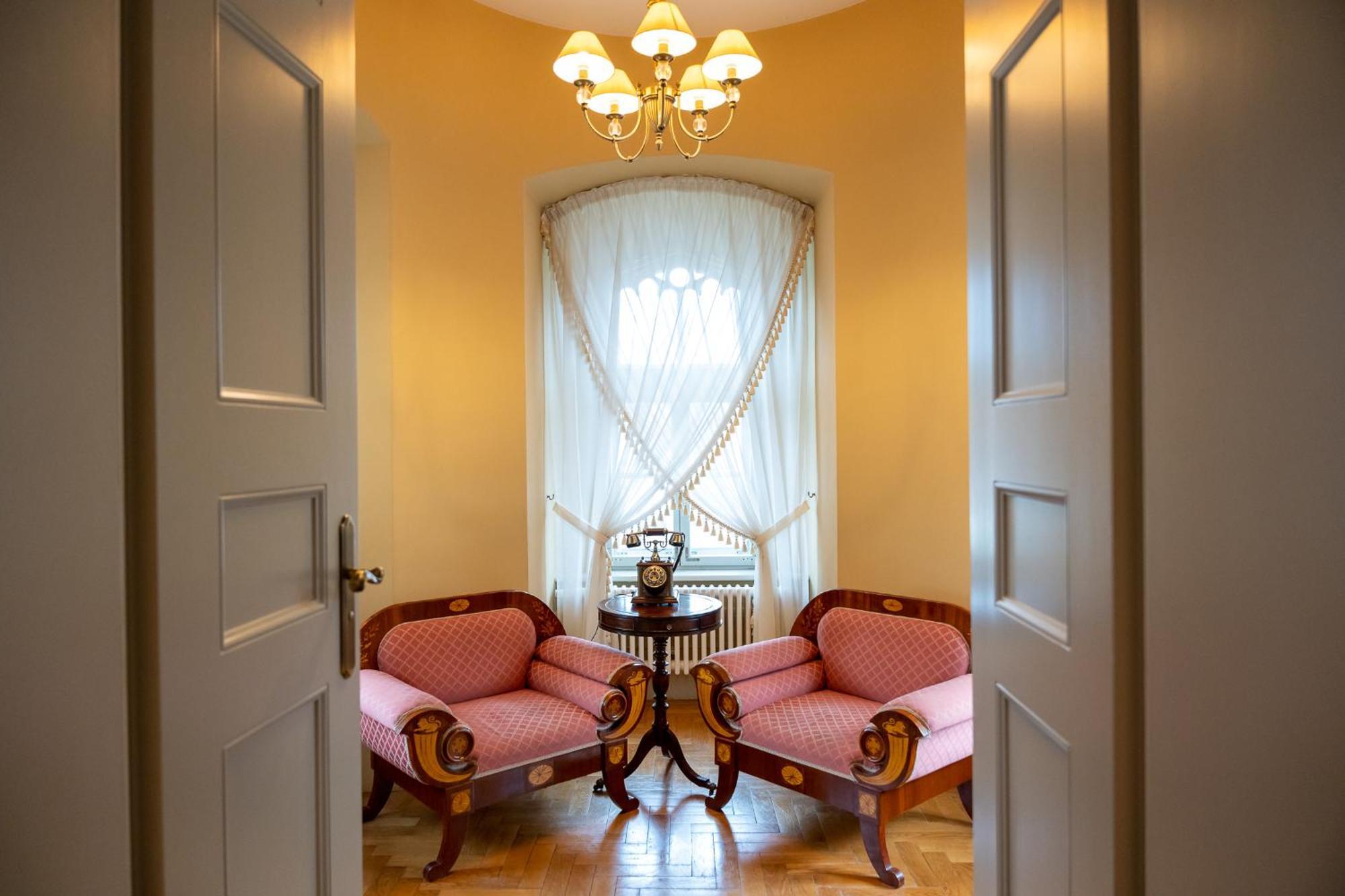 Palac Wojanow Zimmer foto